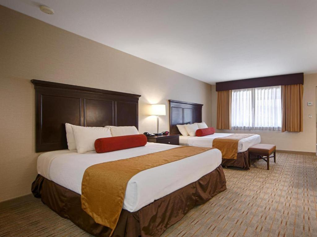 เบสต์เวสเทิร์น ฟรอนเทียร์ โมเทล Hotel โลนไพน์ ภายนอก รูปภาพ