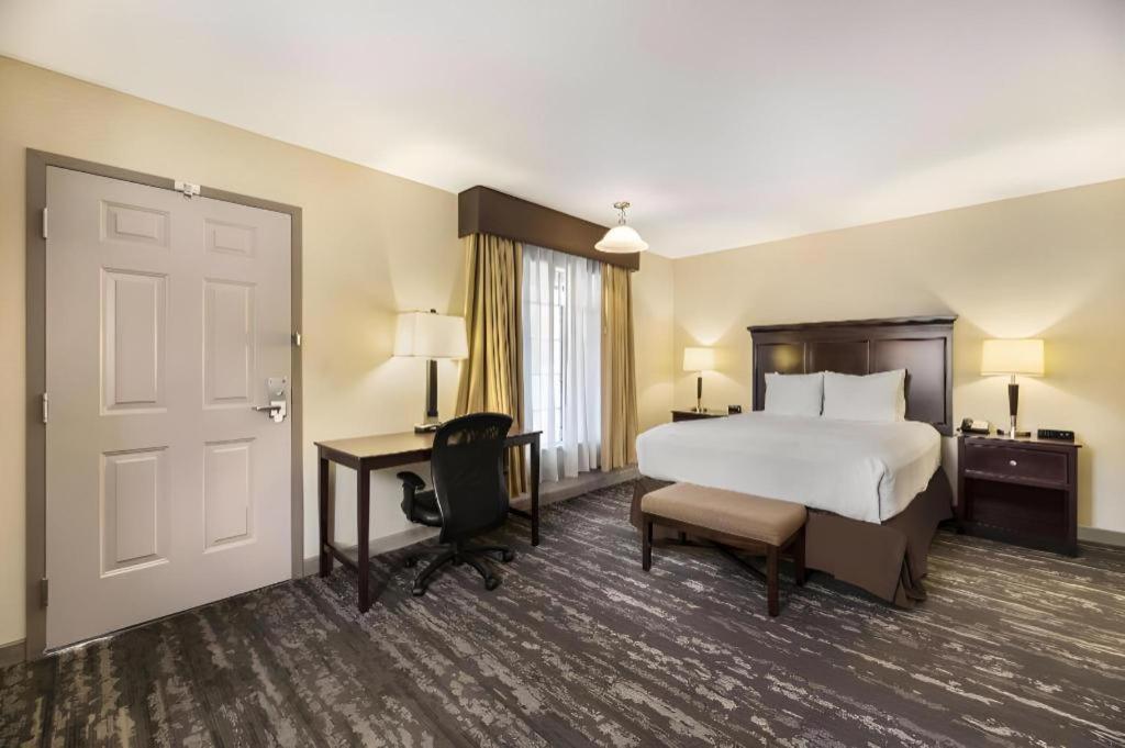 เบสต์เวสเทิร์น ฟรอนเทียร์ โมเทล Hotel โลนไพน์ ภายนอก รูปภาพ