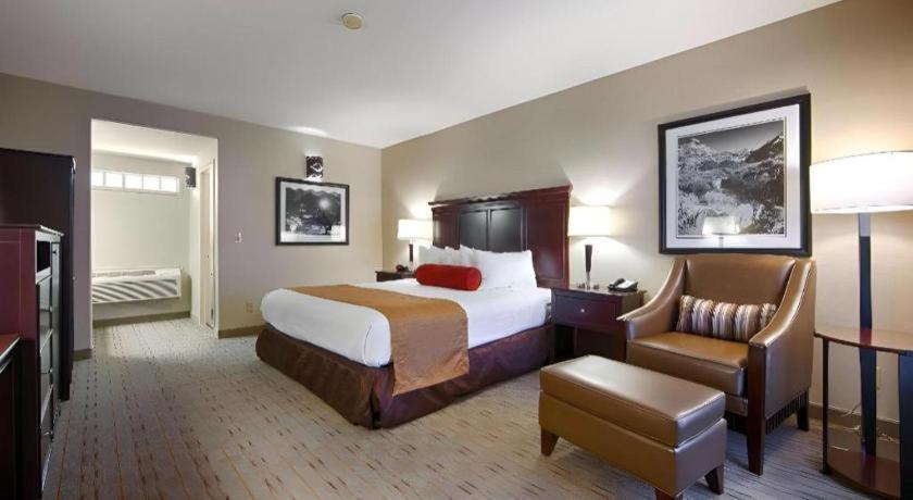 เบสต์เวสเทิร์น ฟรอนเทียร์ โมเทล Hotel โลนไพน์ ภายนอก รูปภาพ